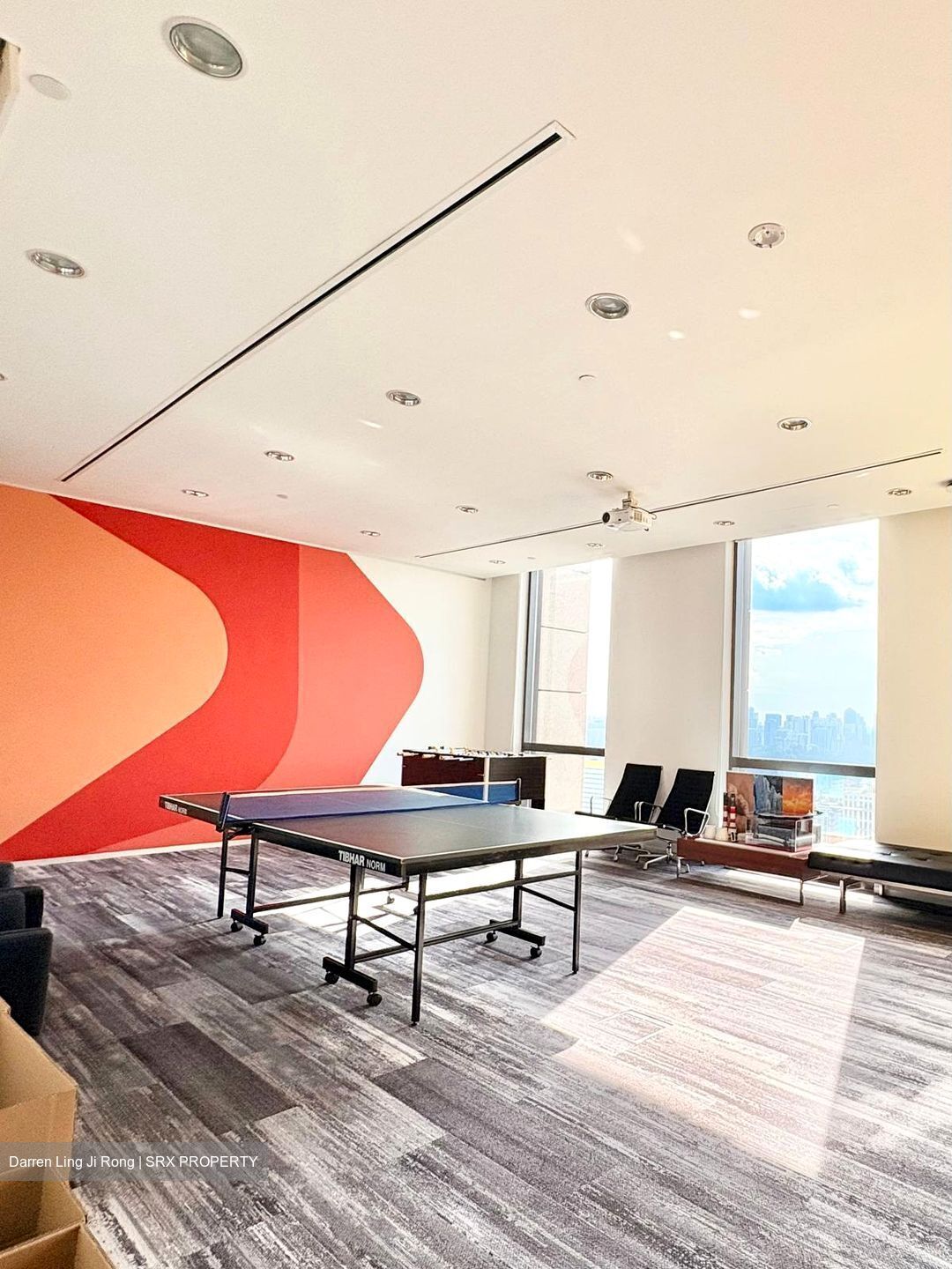 Parkview Square (D7), Office #588871391